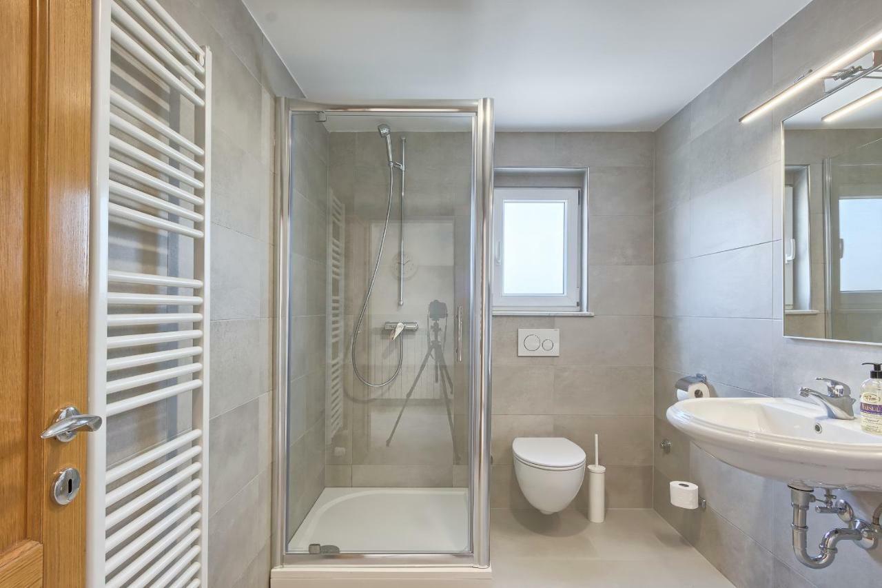 Apartments La Mer พูลา ภายนอก รูปภาพ