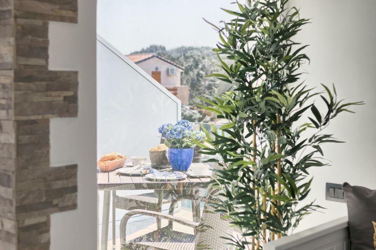 Apartments La Mer พูลา ภายนอก รูปภาพ